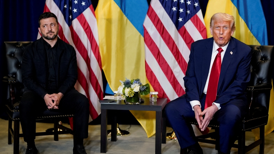 Ông Trump hối thúc Ukraine hành động nhanh chóng để chấm dứt xung đột